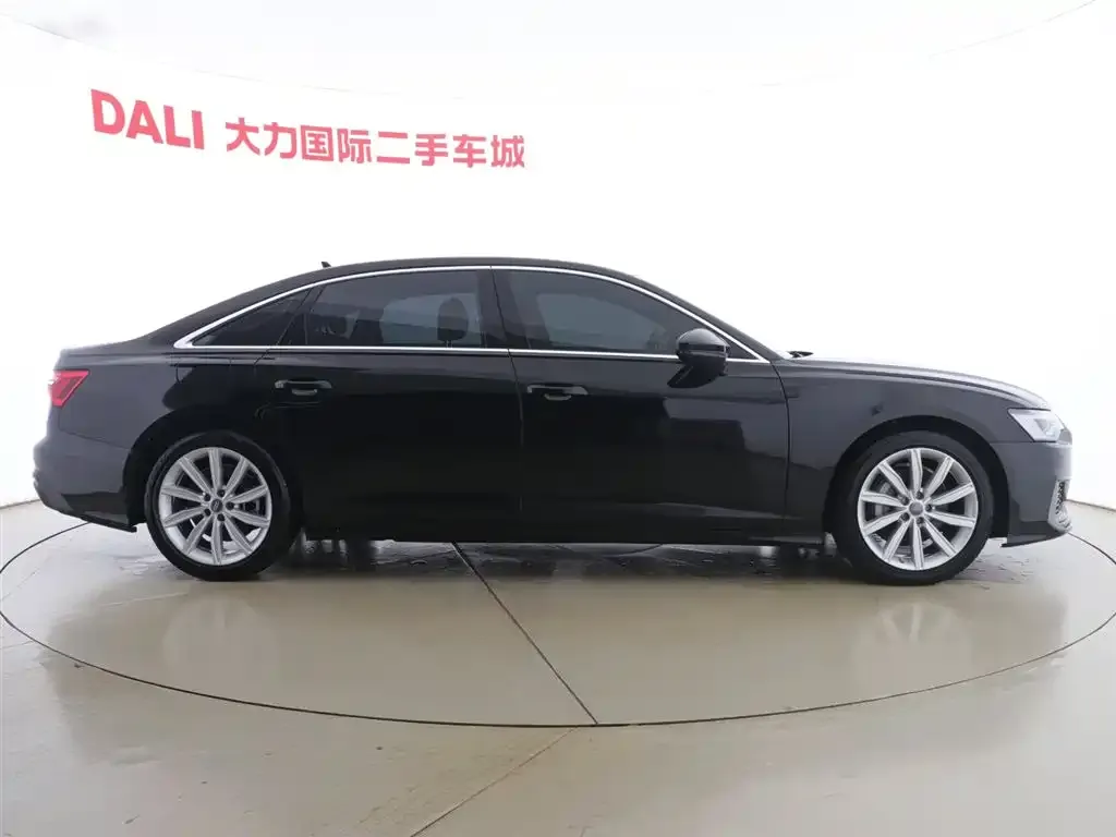 Audi A6L 2021 из CN, фото 9
