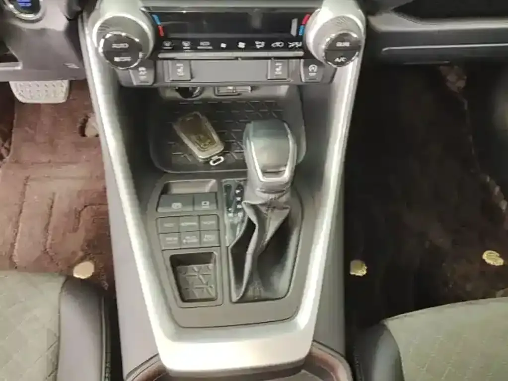 Toyota RAV4 2022 из CN, фото 9