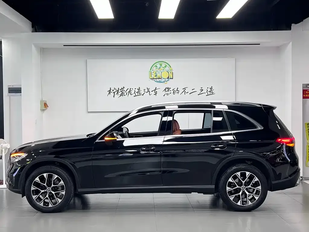 Mercedes-Benz GLC 2023 из CN, фото 2