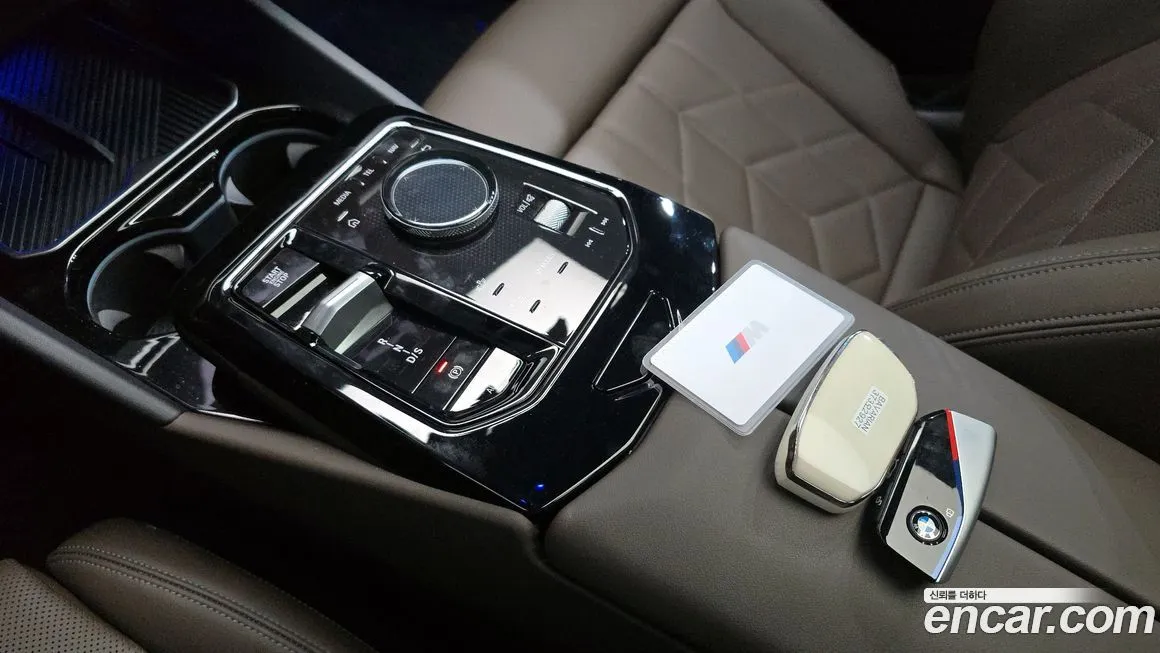 BMW 5-Series 2024 из KR, фото 9