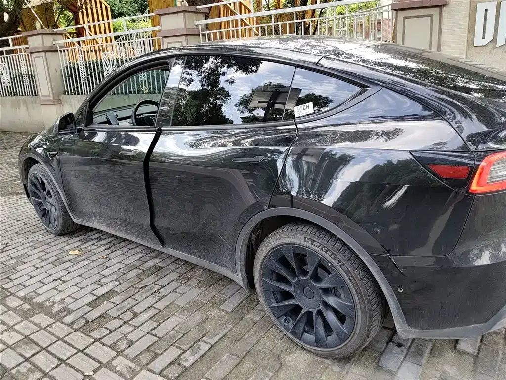 Tesla Model Y 2023 из CN, фото 5