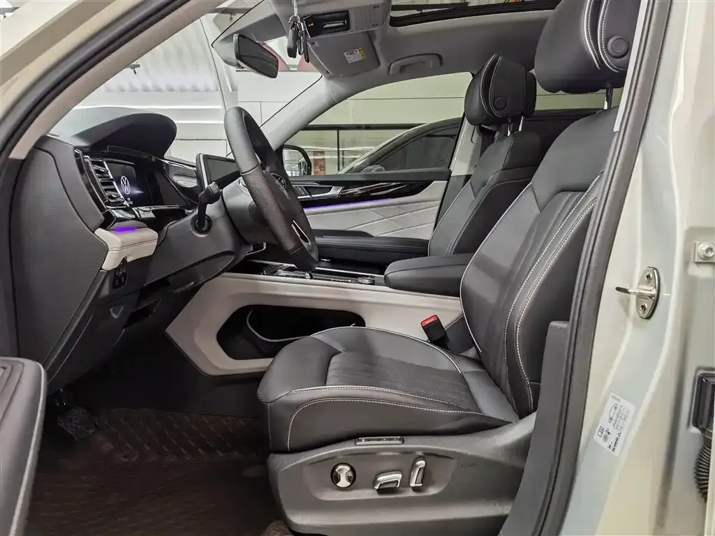 Volkswagen Teramont 2023 из CN, фото 10