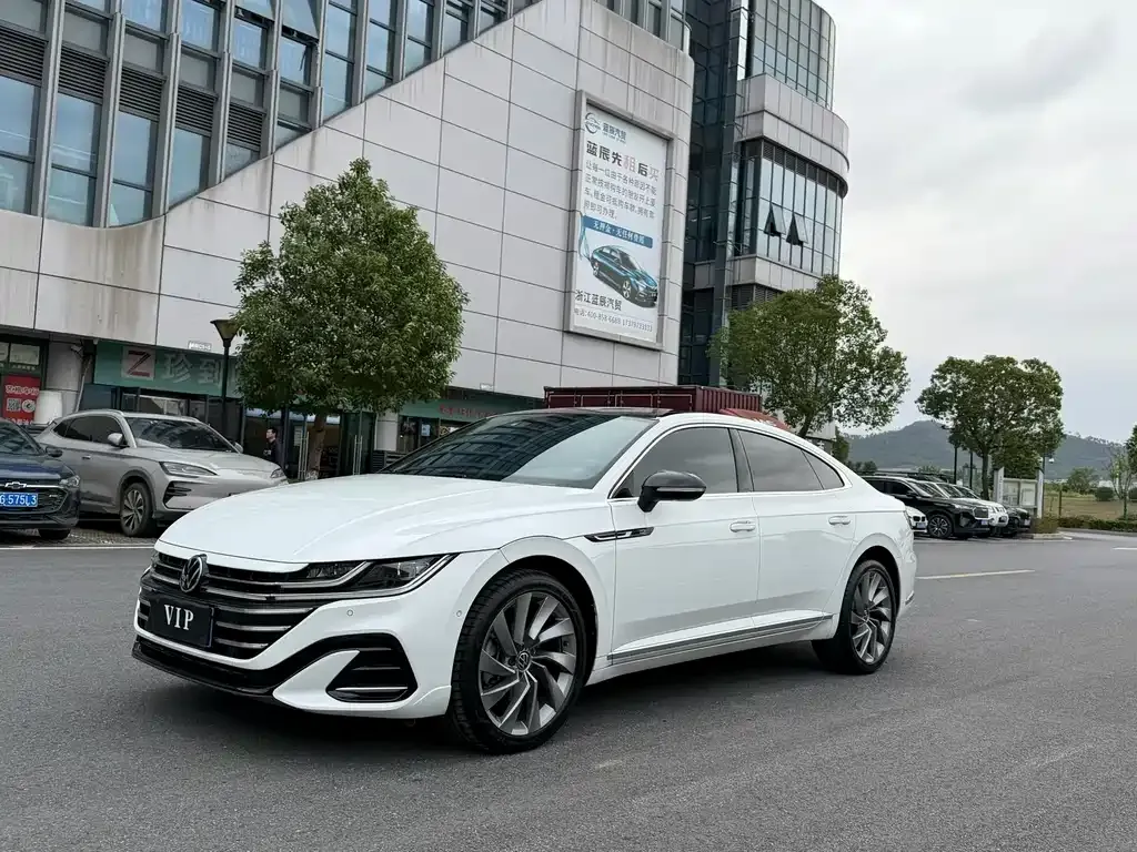 Volkswagen CC 2022 из CN, фото 1