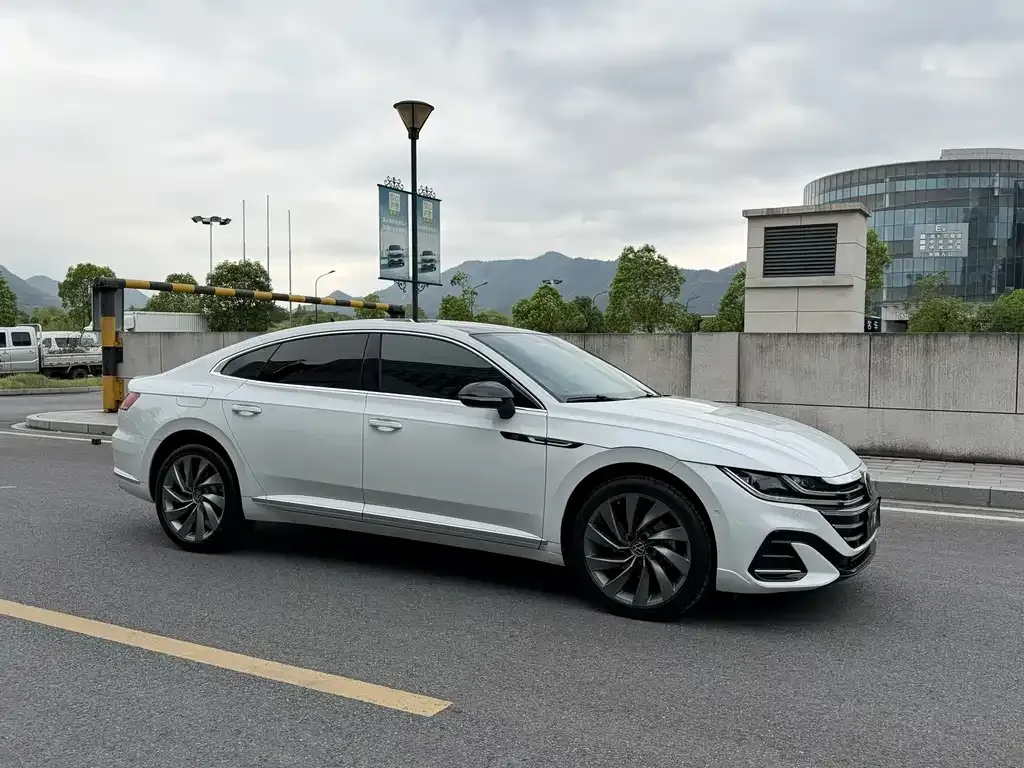 Volkswagen CC 2022 из CN, фото 3