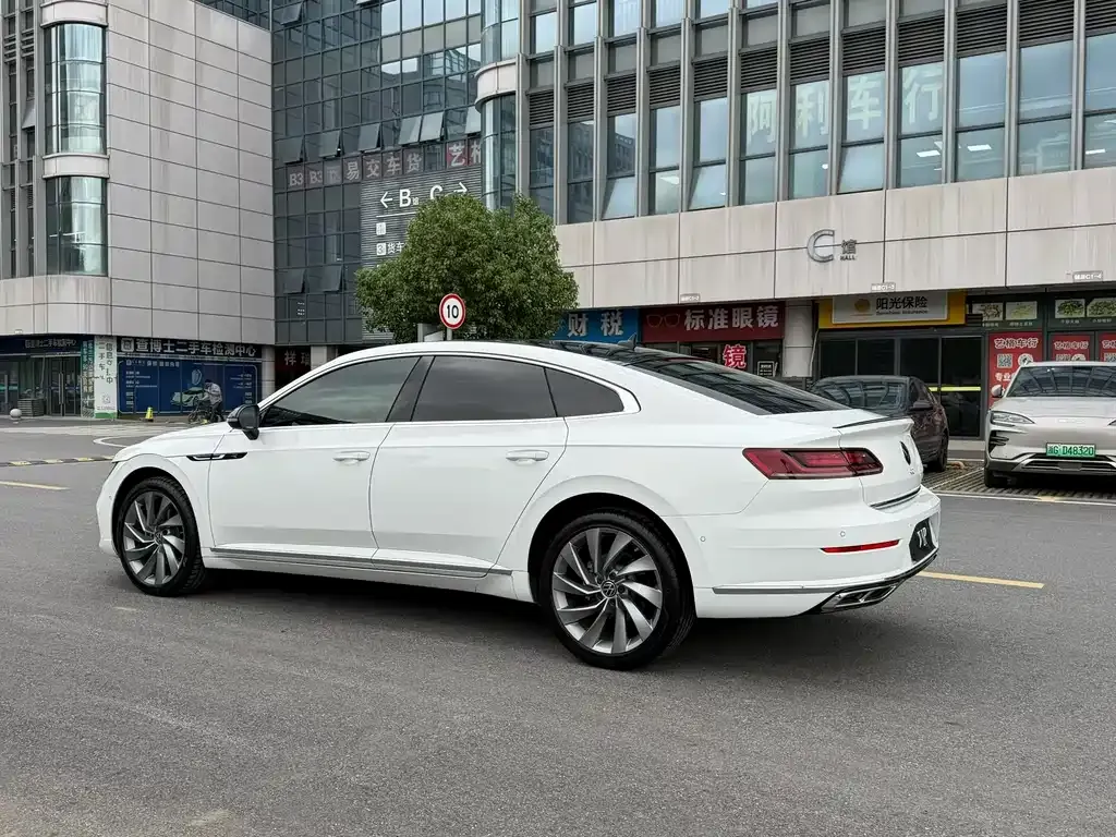 Volkswagen CC 2022 из CN, фото 6