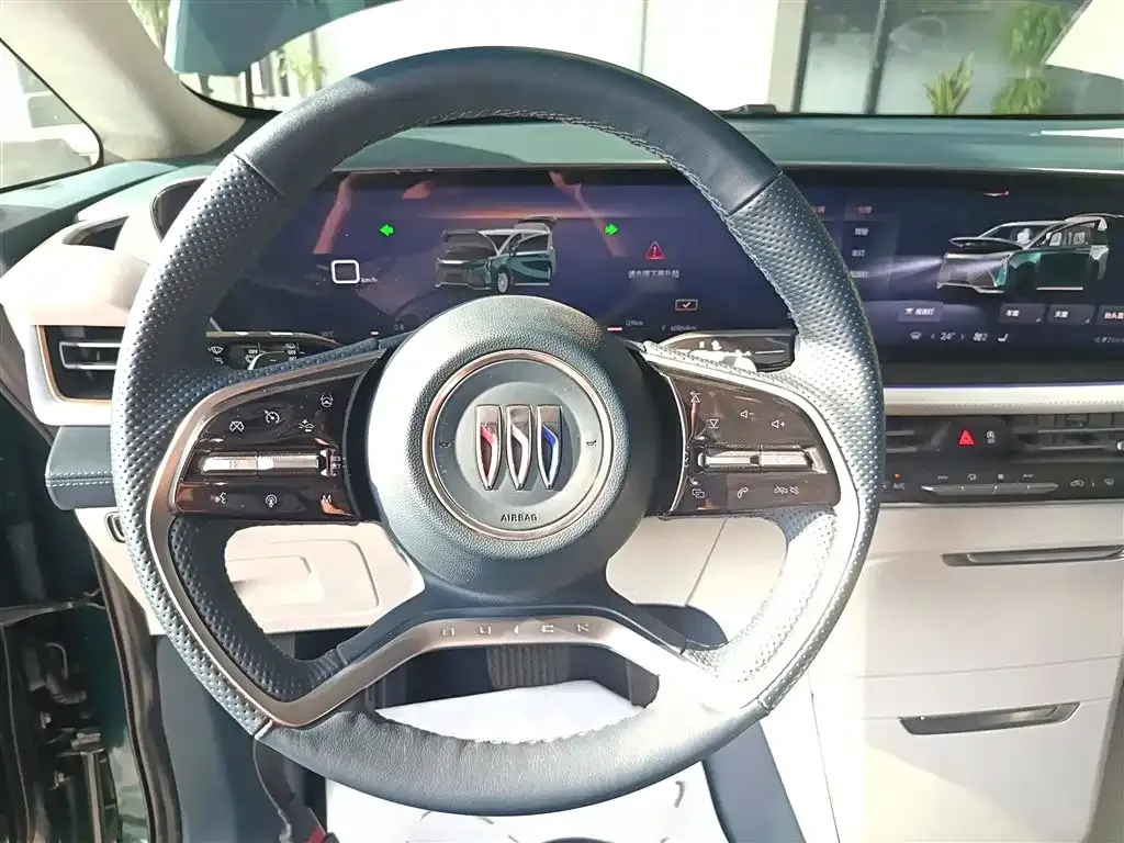 Buick Century 2023 из CN, фото 3