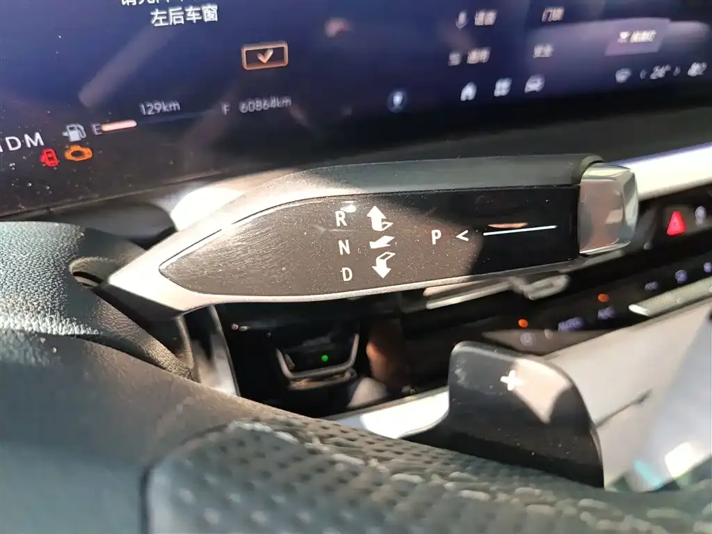 Buick Century 2023 из CN, фото 6