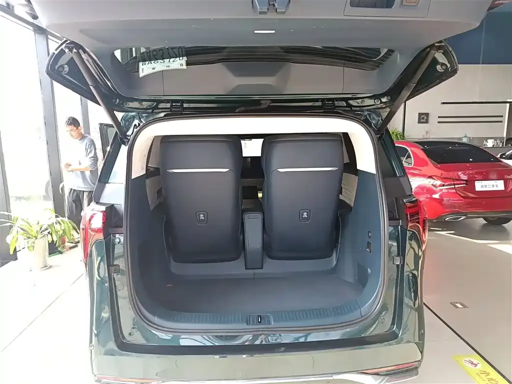 Buick Century 2023 из CN, фото 9
