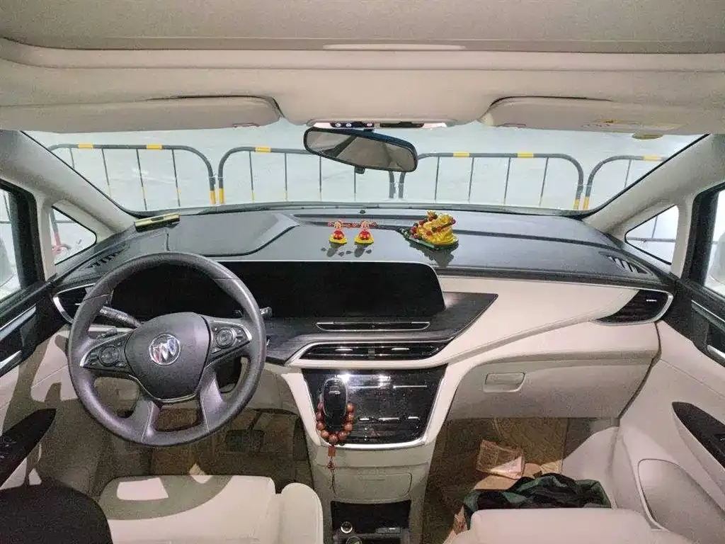 Buick GL8 2022 из CN, фото 3