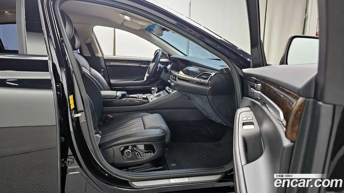 Genesis G90 — фото 10