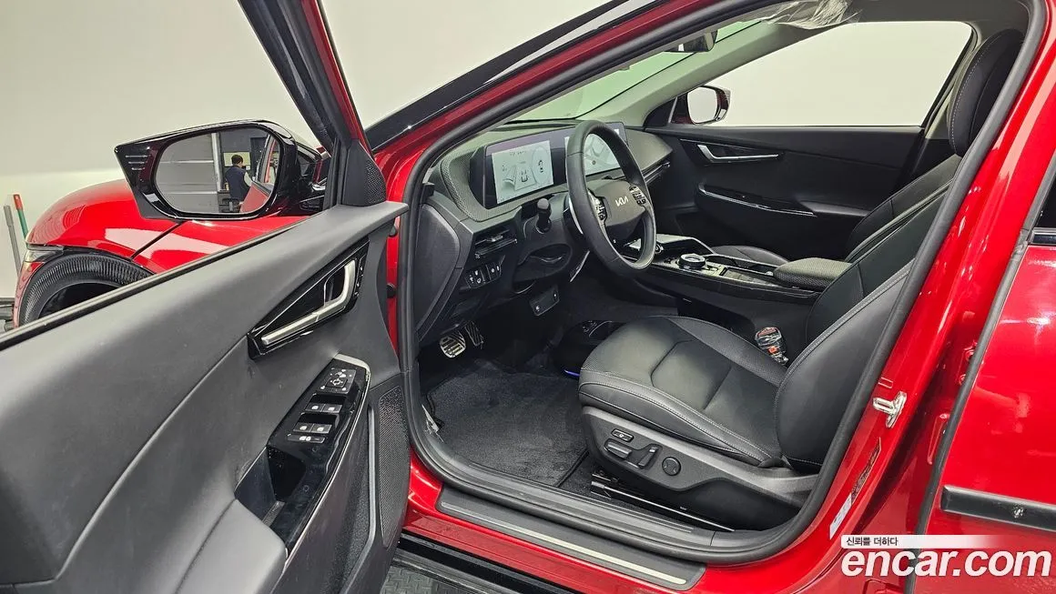 Kia EV6 2023 из KR, фото 10