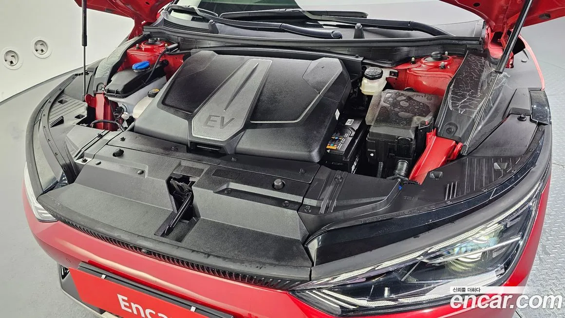 Kia EV6 2023 из KR, фото 6