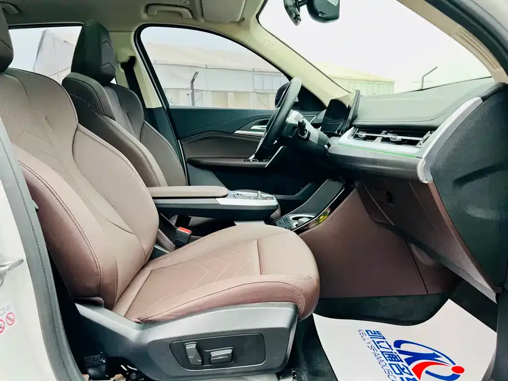 BMW iX1 2024 из CN, фото 10