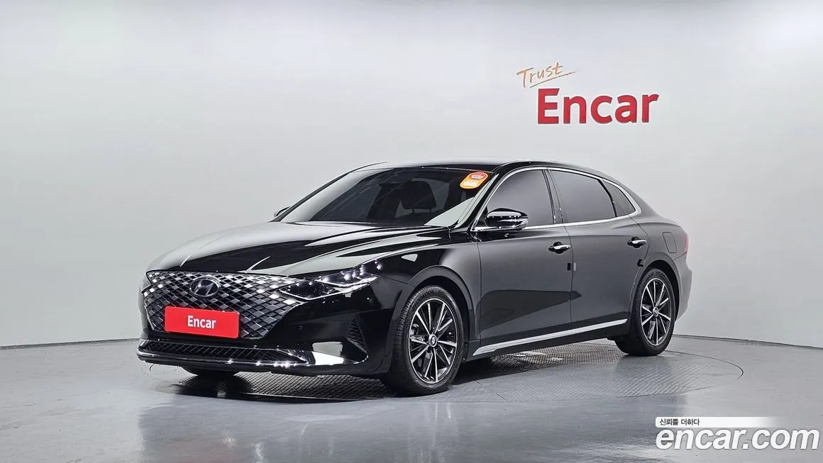 Hyundai Grandeur — фото 1