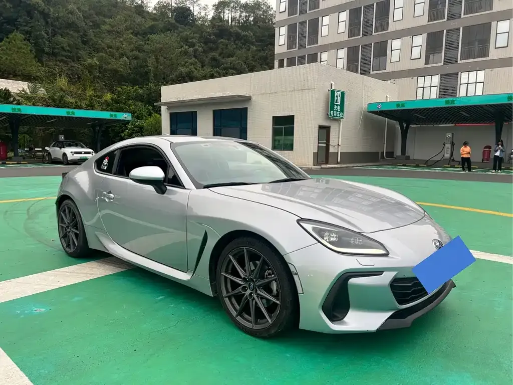 Subaru BRZ 2022 из CN, фото 2
