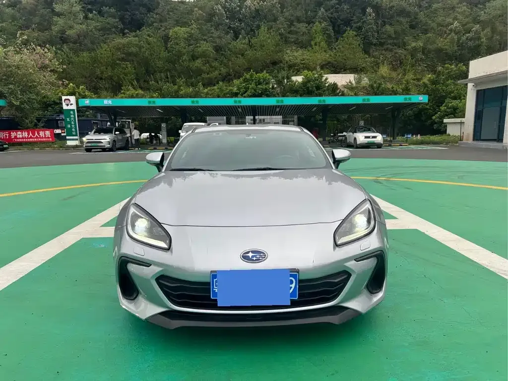 Subaru BRZ 2022 из CN, фото 3