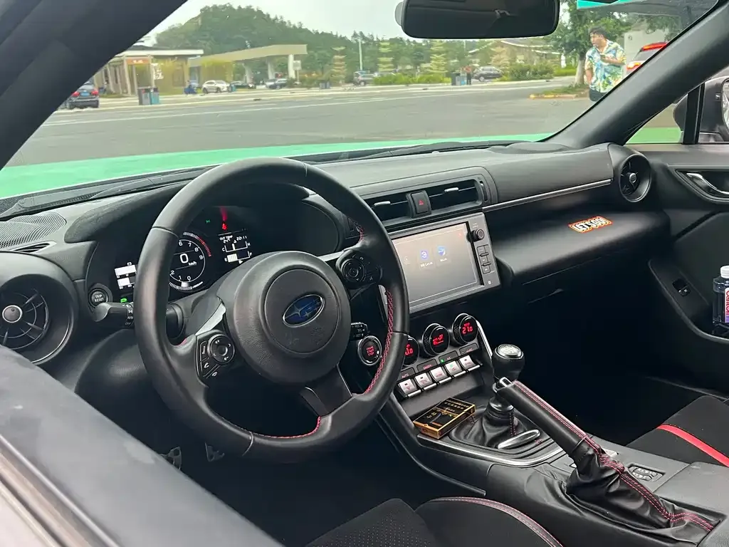 Subaru BRZ 2022 из CN, фото 8
