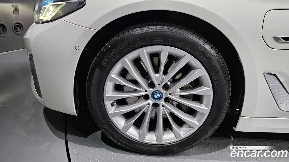 BMW 5-Series 2022 из KR, фото 5