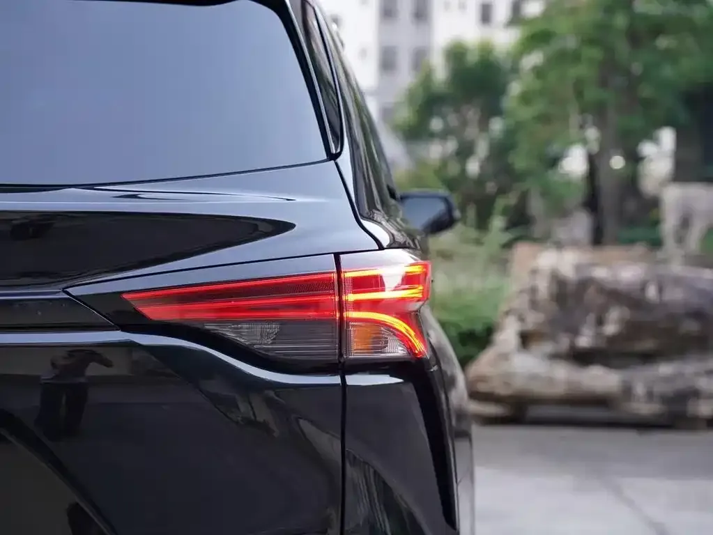 Toyota Sienna 2022 из CN, фото 7