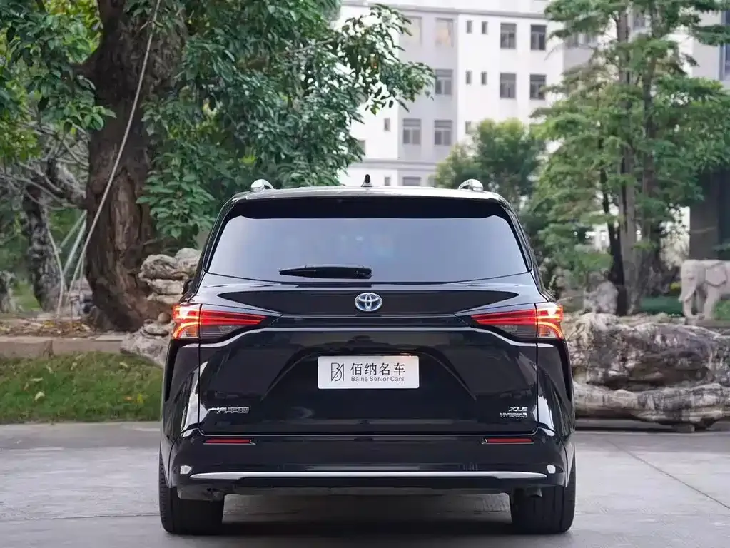 Toyota Sienna 2022 из CN, фото 9