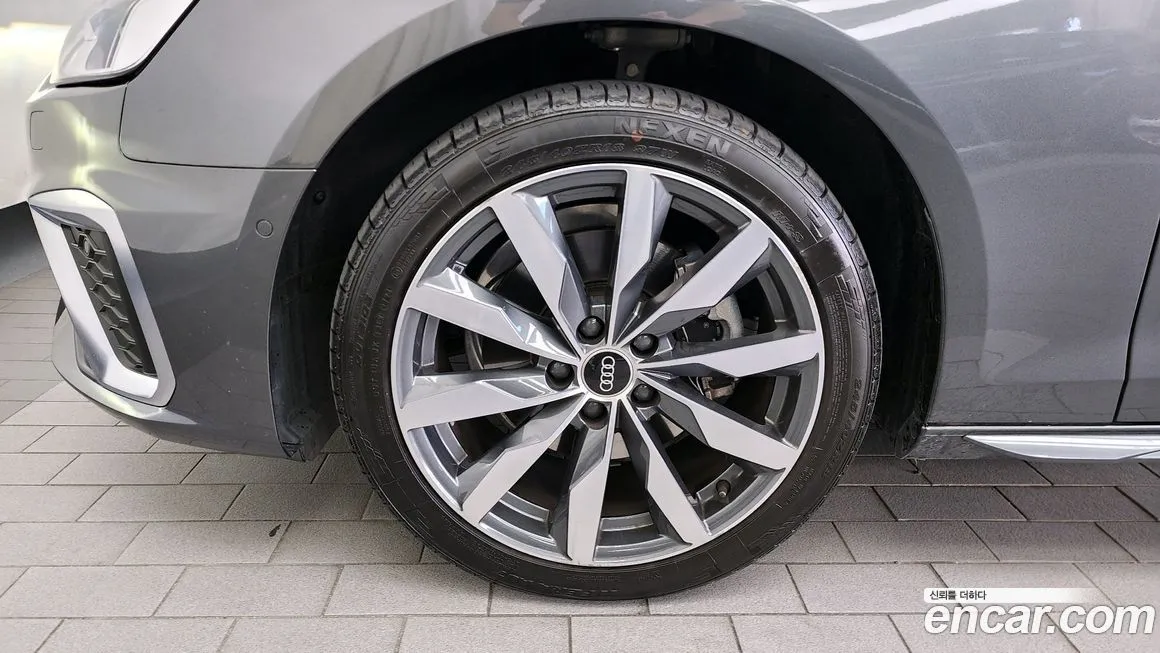 Audi A4 2023 из KR, фото 5