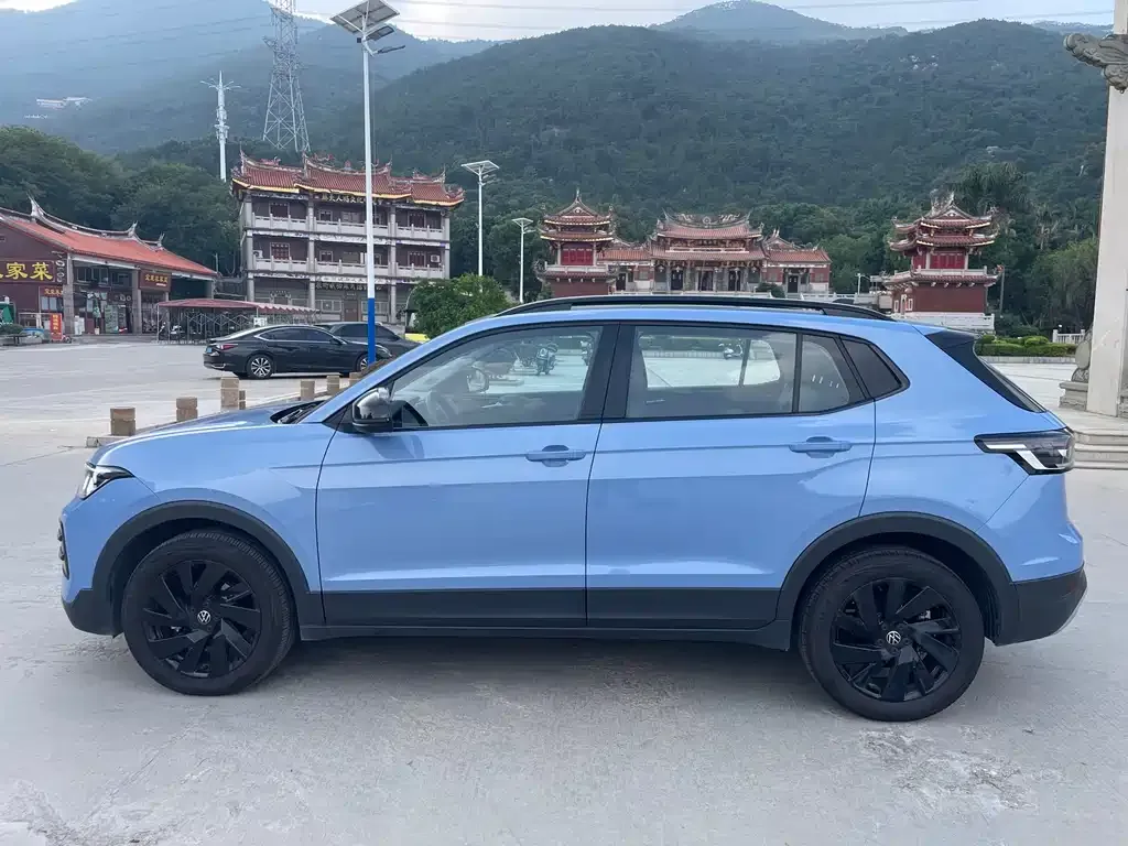 Volkswagen Tharu 2024 из CN, фото 10