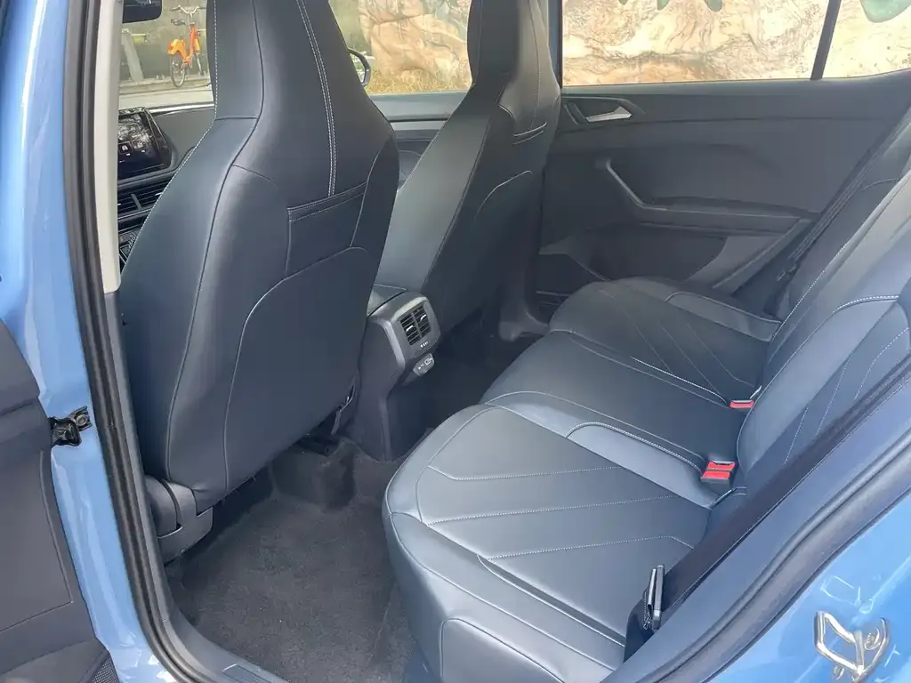 Volkswagen Tharu 2024 из CN, фото 5
