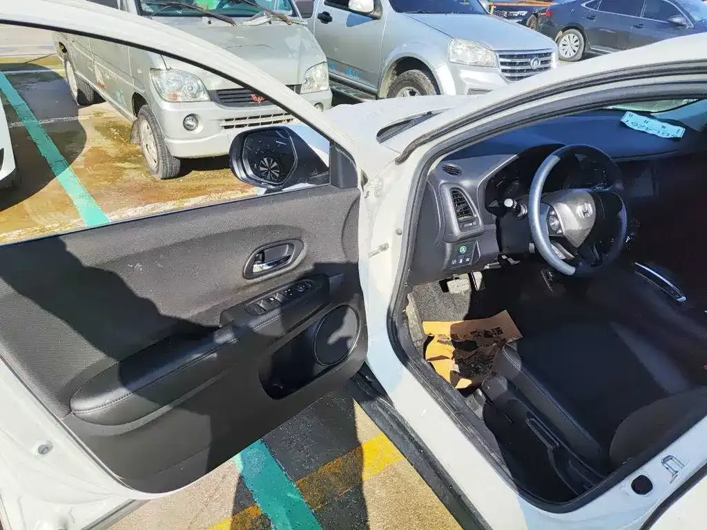 Honda Vezel 2021 из CN, фото 7