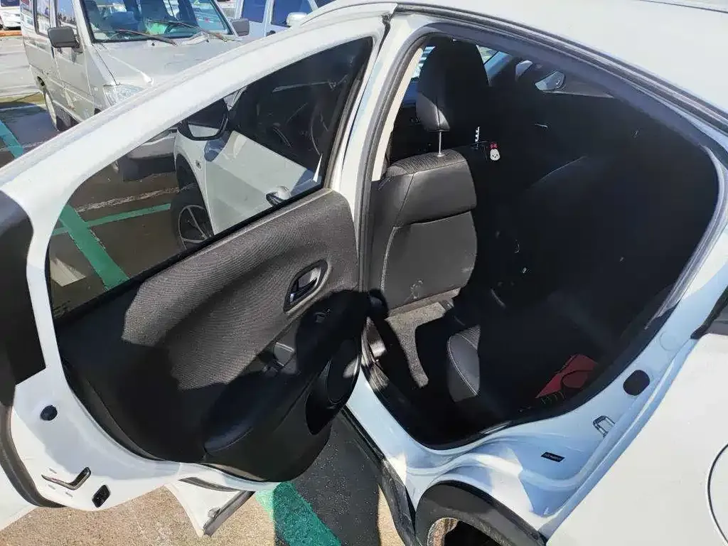 Honda Vezel 2021 из CN, фото 8