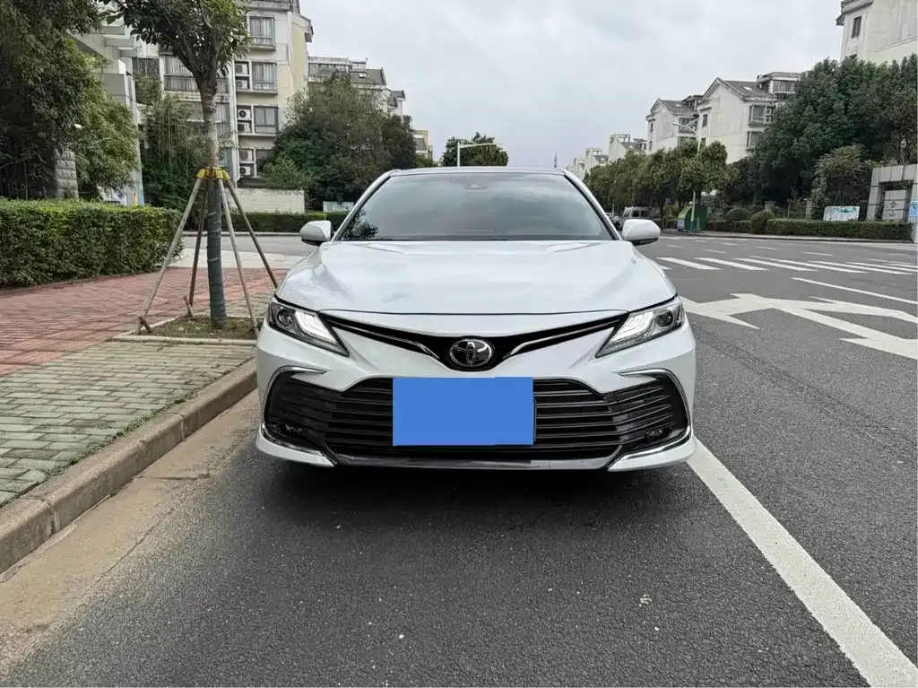 Toyota Camry 2021 из CN, фото 1