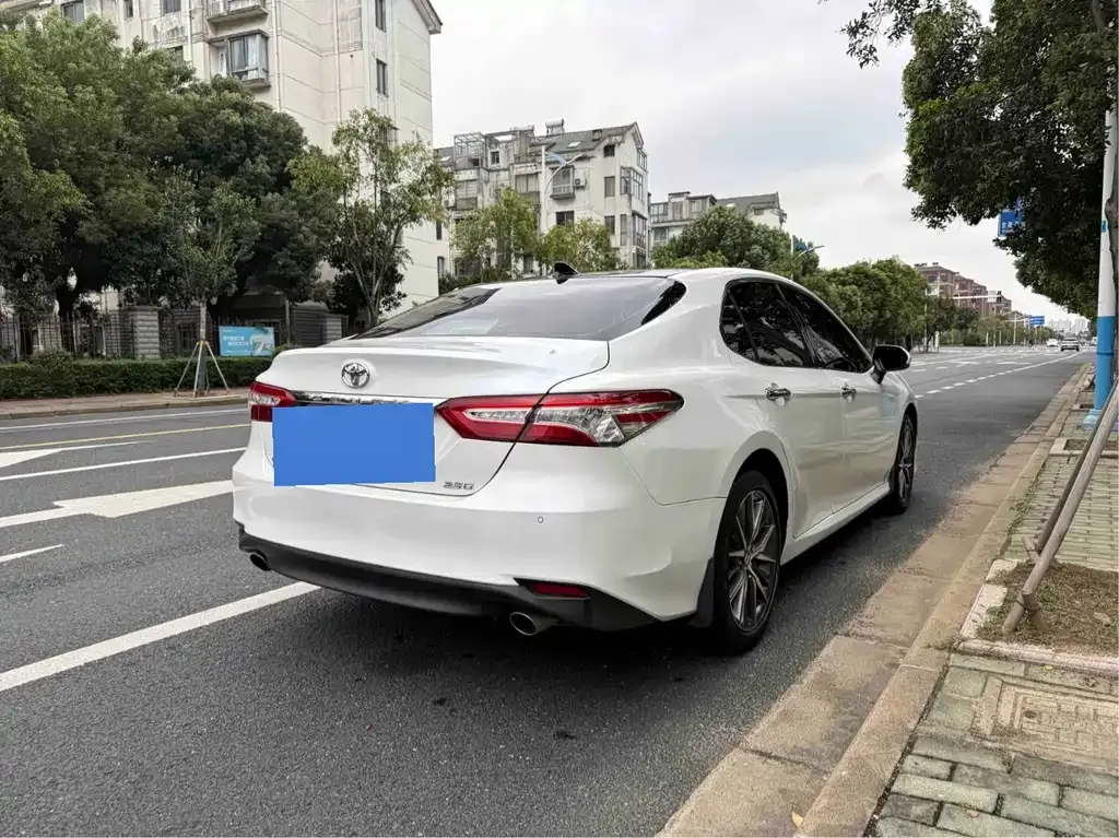 Toyota Camry 2021 из CN, фото 4