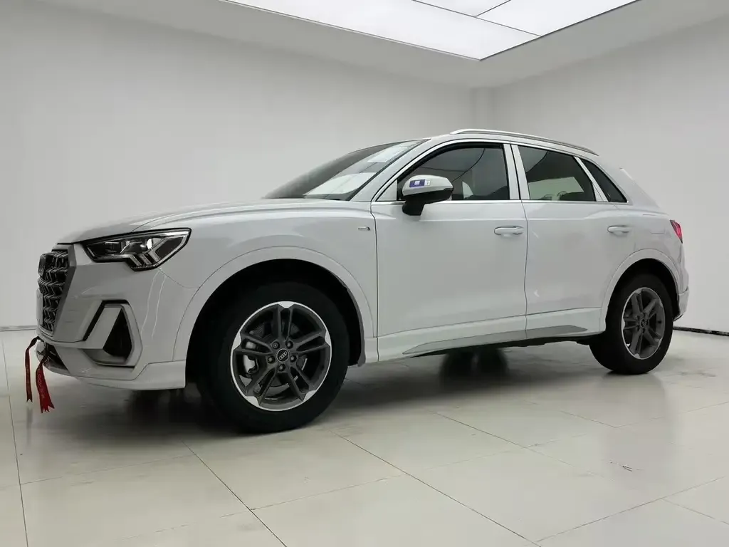 Audi Q3 2025 из CN, фото 1