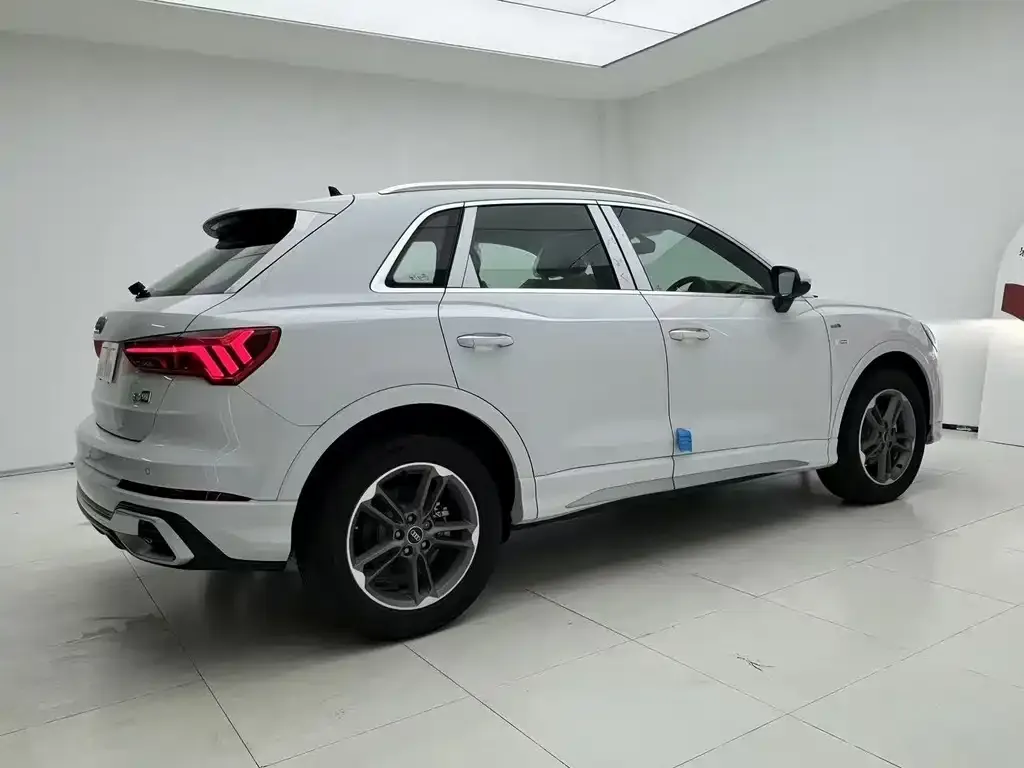 Audi Q3 2025 из CN, фото 4