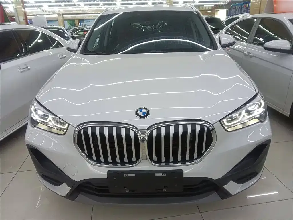 BMW X1 2021 из CN, фото 3