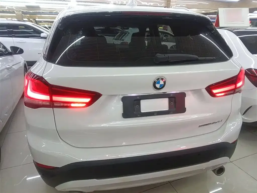 BMW X1 2021 из CN, фото 6