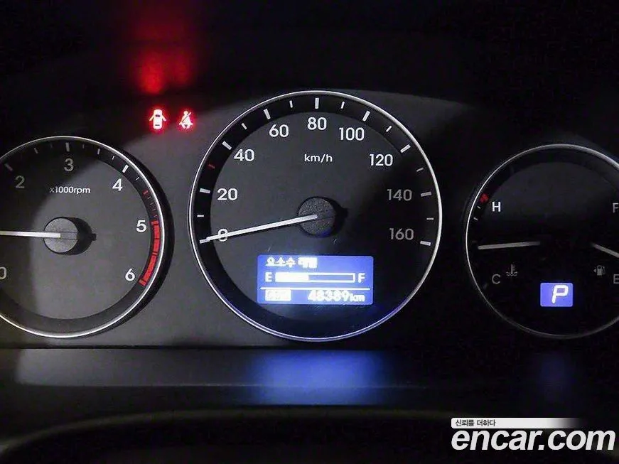 Hyundai Starex — фото 10