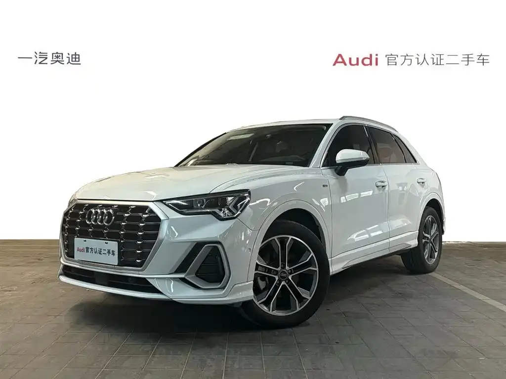 Audi Q3 2023 из CN, фото 1
