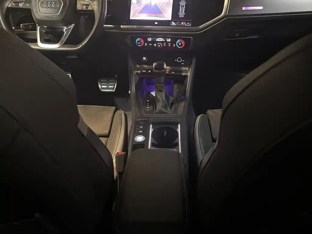 Audi Q3 2023 из CN, фото 9