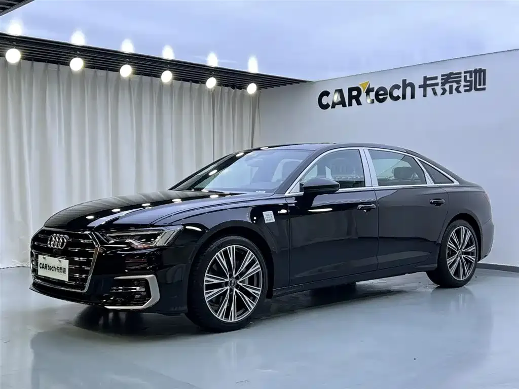 Audi A6L — фото 1