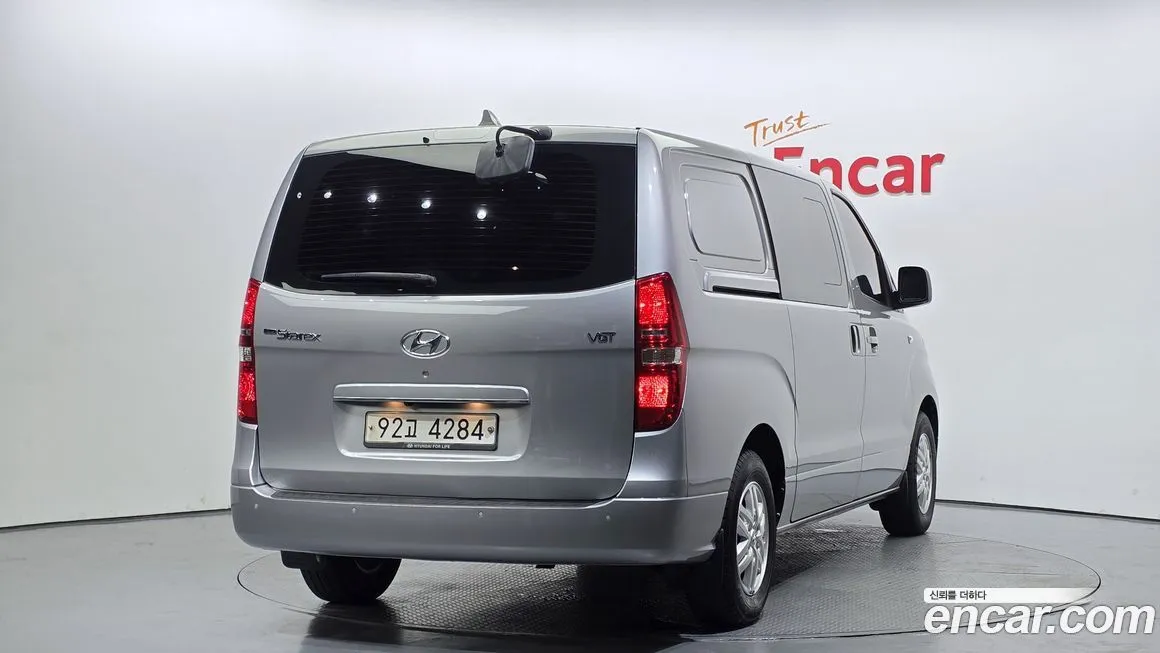 Hyundai Starex 2021 из KR, фото 2