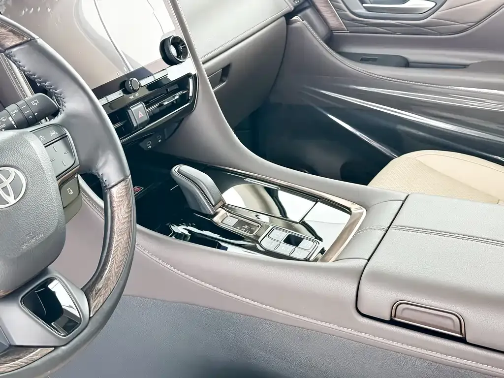Toyota Alphard 2024 из CN, фото 10