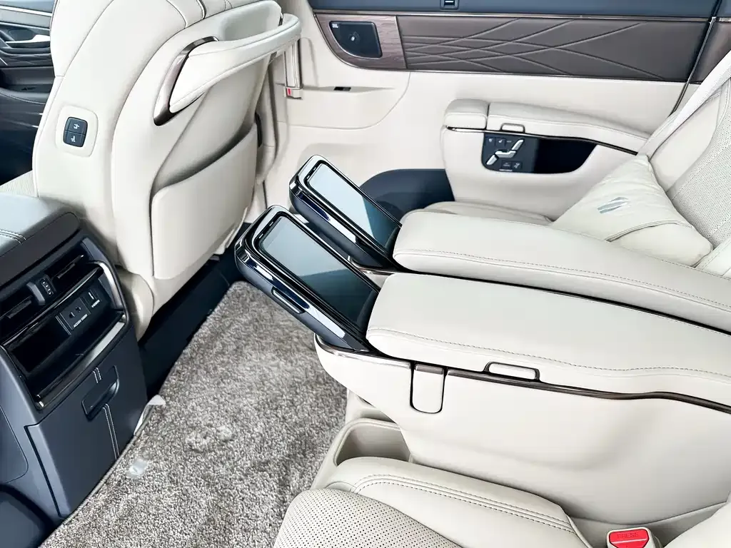 Toyota Alphard 2024 из CN, фото 5