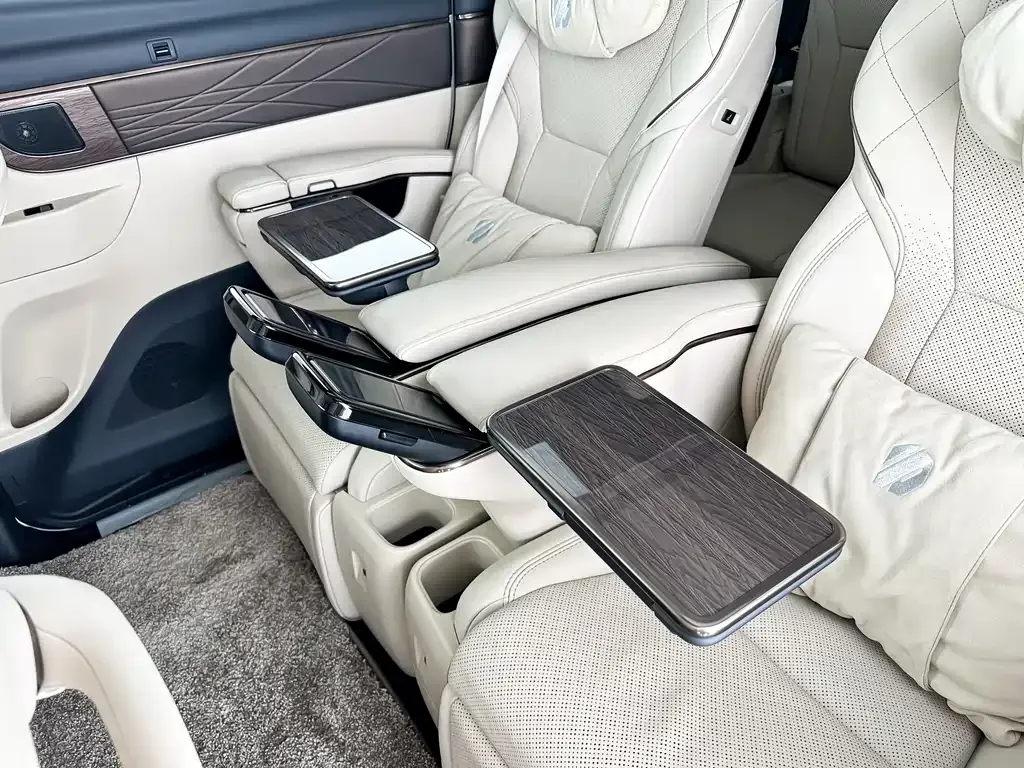 Toyota Alphard 2024 из CN, фото 6