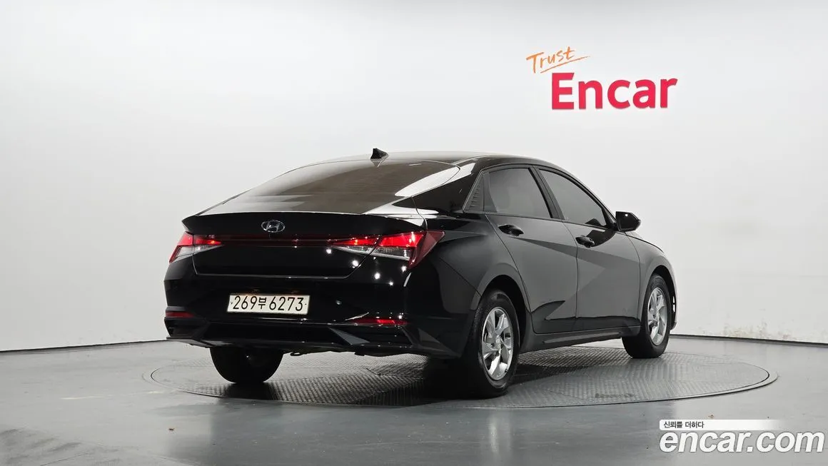 Hyundai AVANTE — фото 2