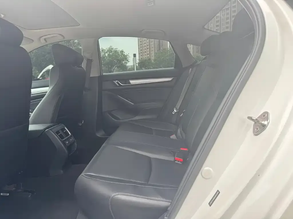 Honda Accord 2022 из CN, фото 8