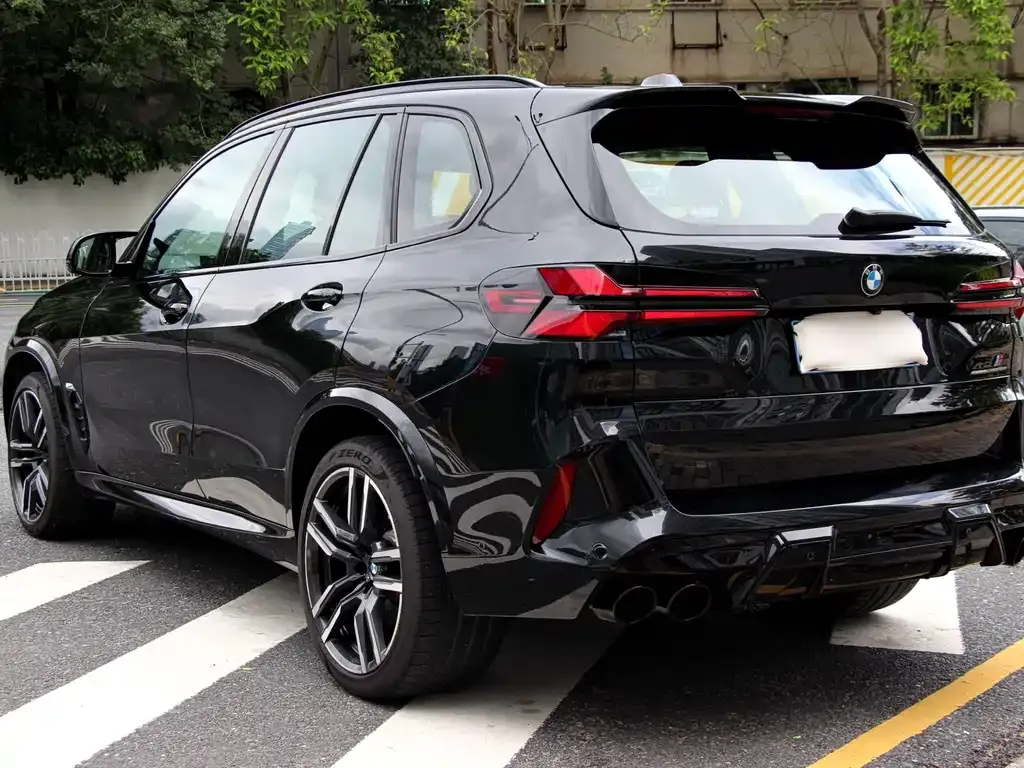 BMW X5 M 2024 из CN, фото 8