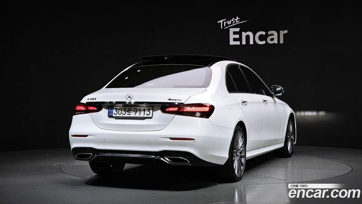 Mercedes-Benz E-Class — фото 2