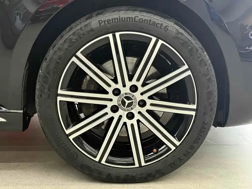 Mercedes-Benz V-Class 2023 из CN, фото 3