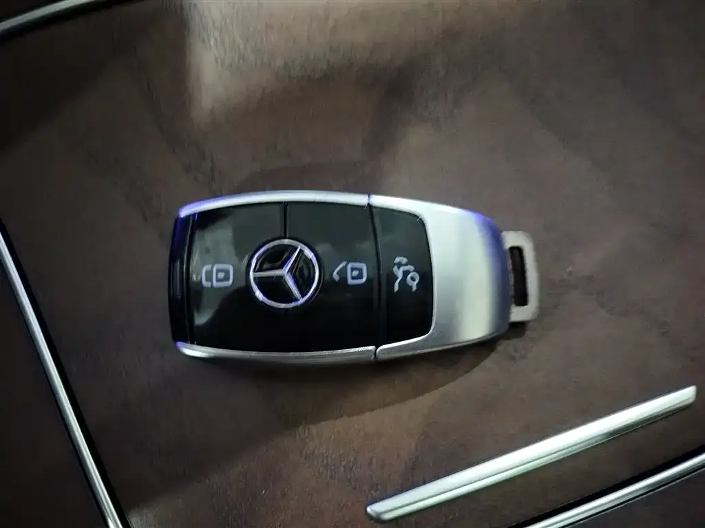Mercedes-Benz E-Class 2022 из CN, фото 9