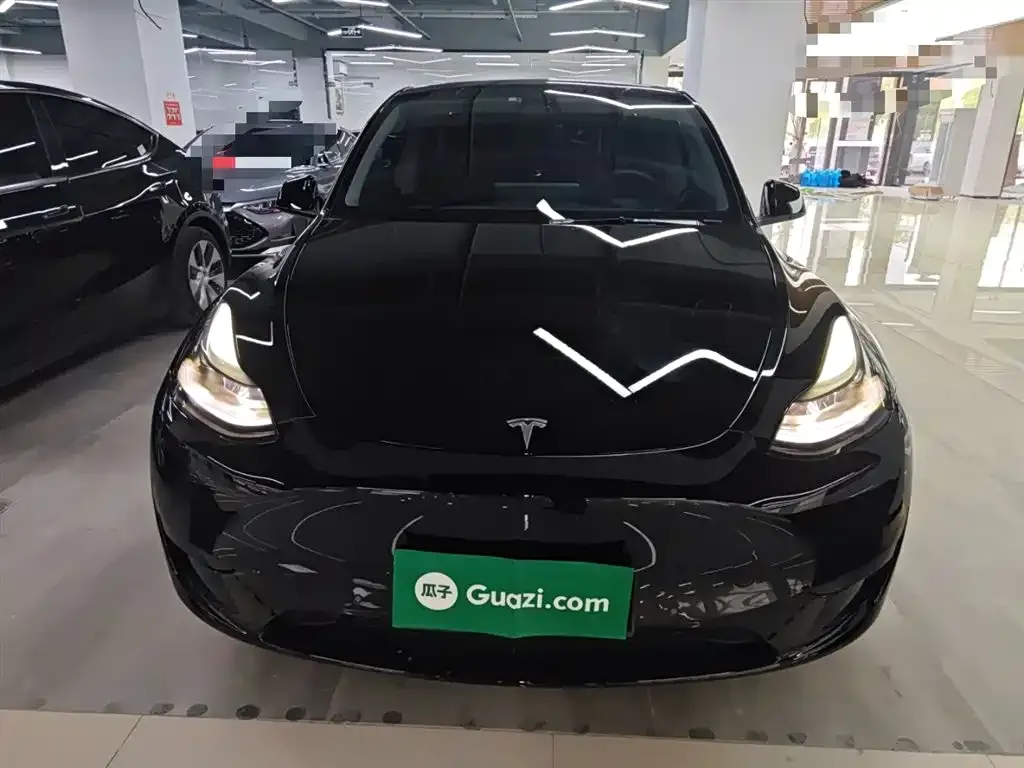 Tesla Model Y 2023 из CN, фото 3